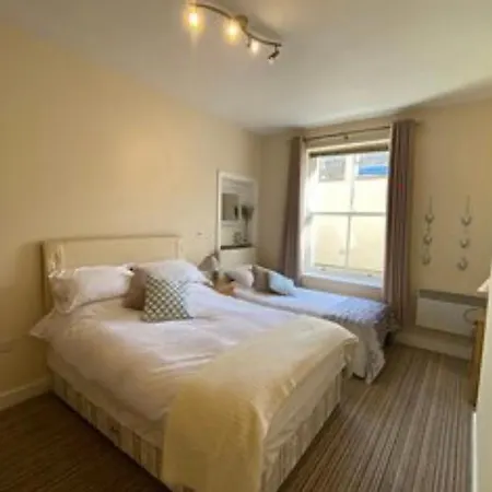 Easby Breakaways - **Modern Apartment 5 Mins From South Bay, Scarborough** Exterior foto